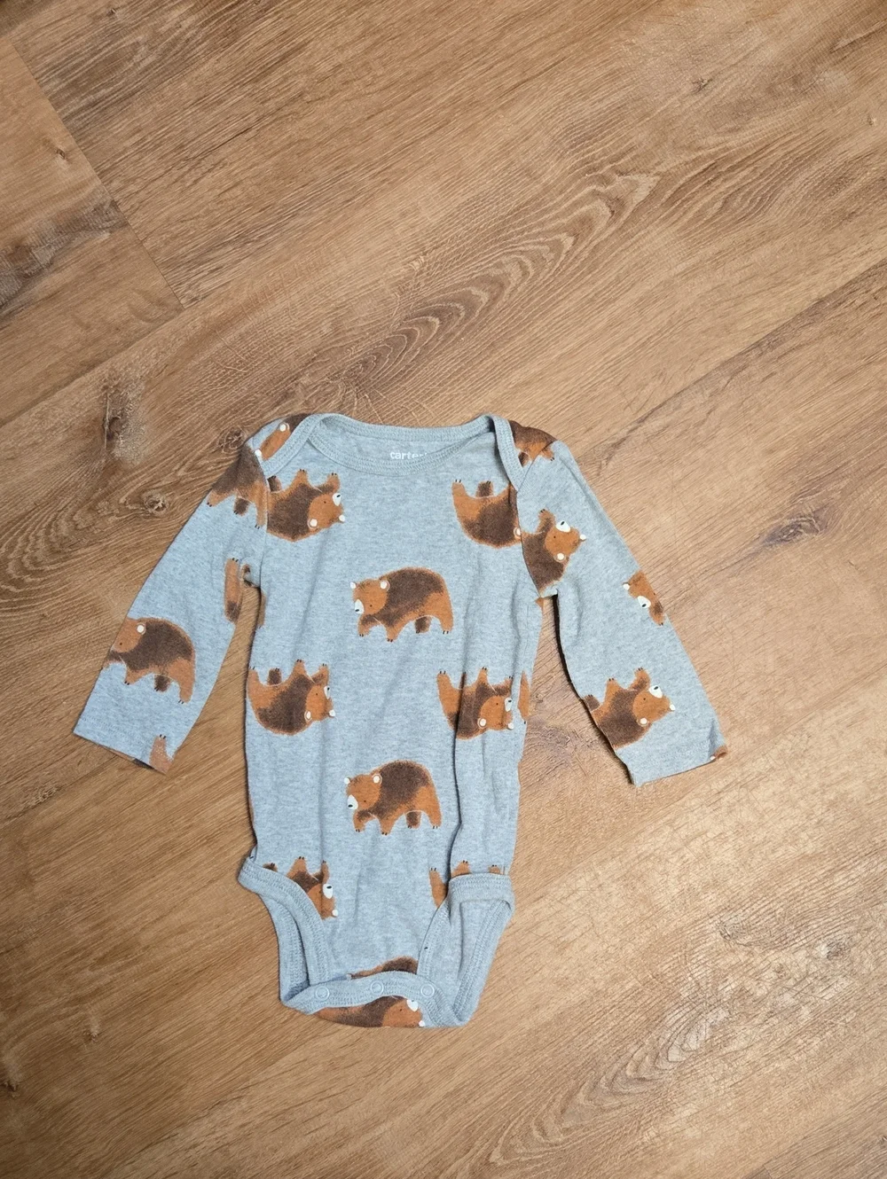☀️Carters 6 Mth Lot Of 4